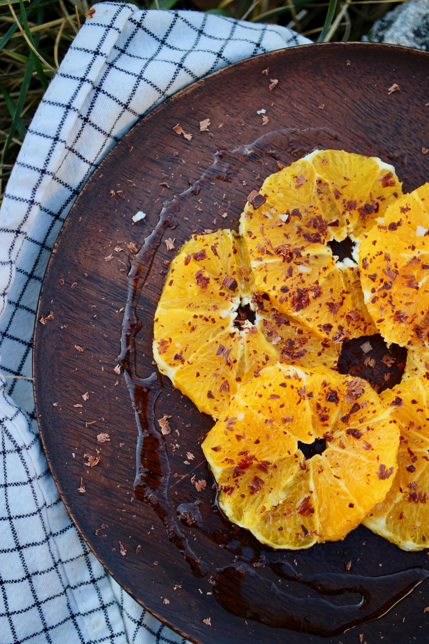 Snack: Orange-Carpaccio with dark chocolate